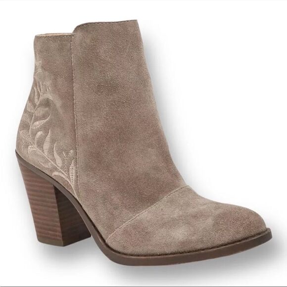 Lucky Brand Elenor2 Suede Leather Zip Embroidered Ankle Heeled Booties Size 7 - Picture 1 of 12